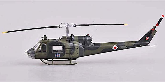 UH - 1B, Vietnam - Krieg 1967 - stavebnica [1:72]