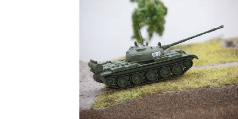 Tank T-62A - stavebnica [H0]