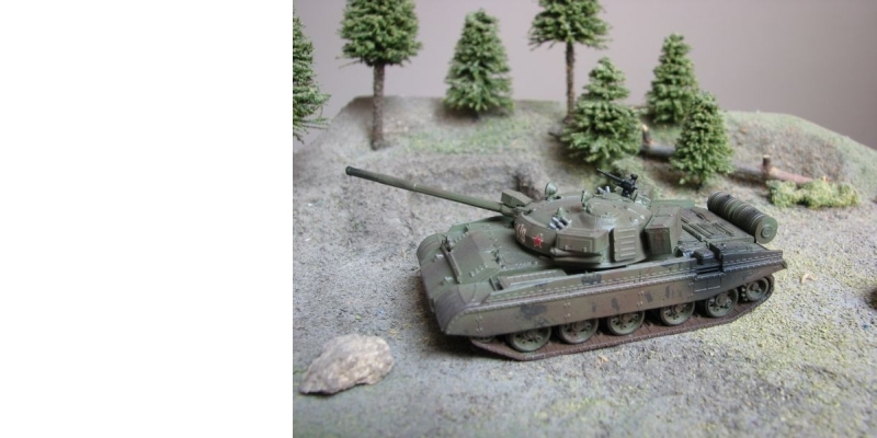 Tank T-62 D - stavebnica [H0]