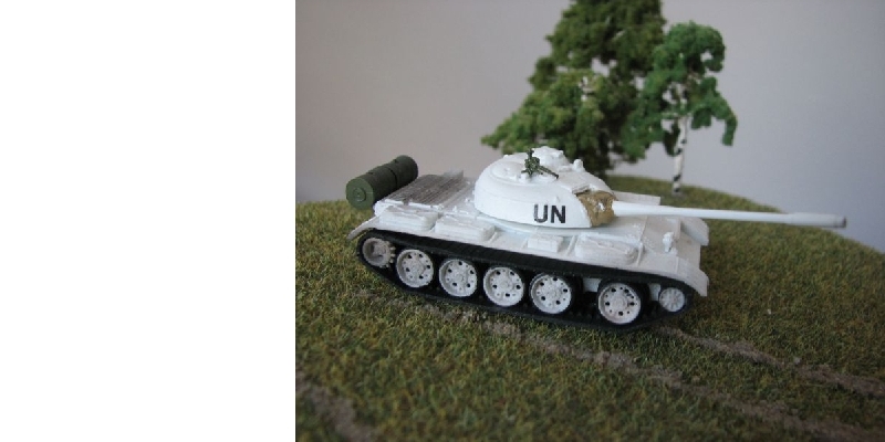 Tank T-54 UN - stavebnica [H0]